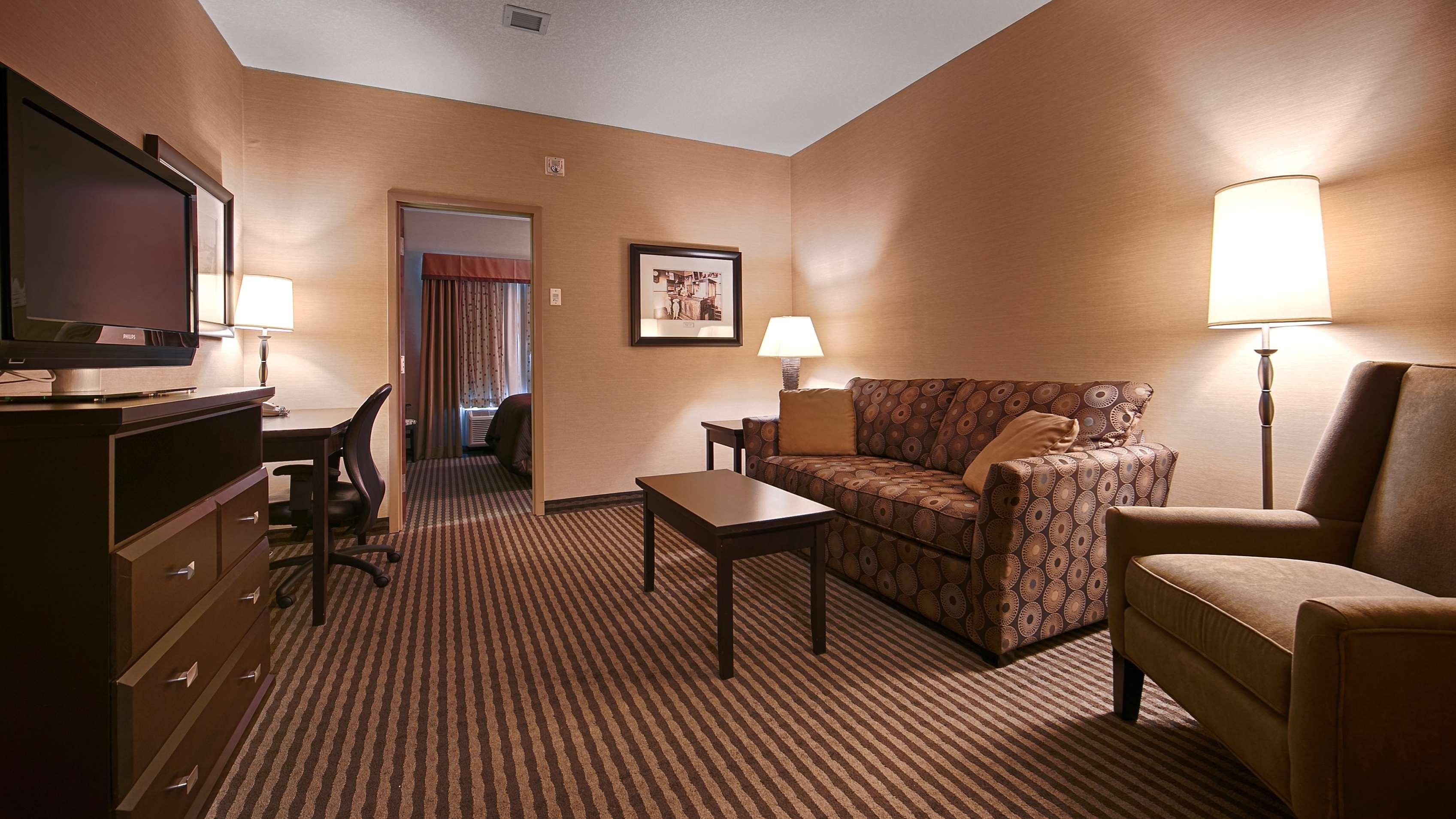 Best Western Sunrise Inn & Suites Stony Plain Exterior photo