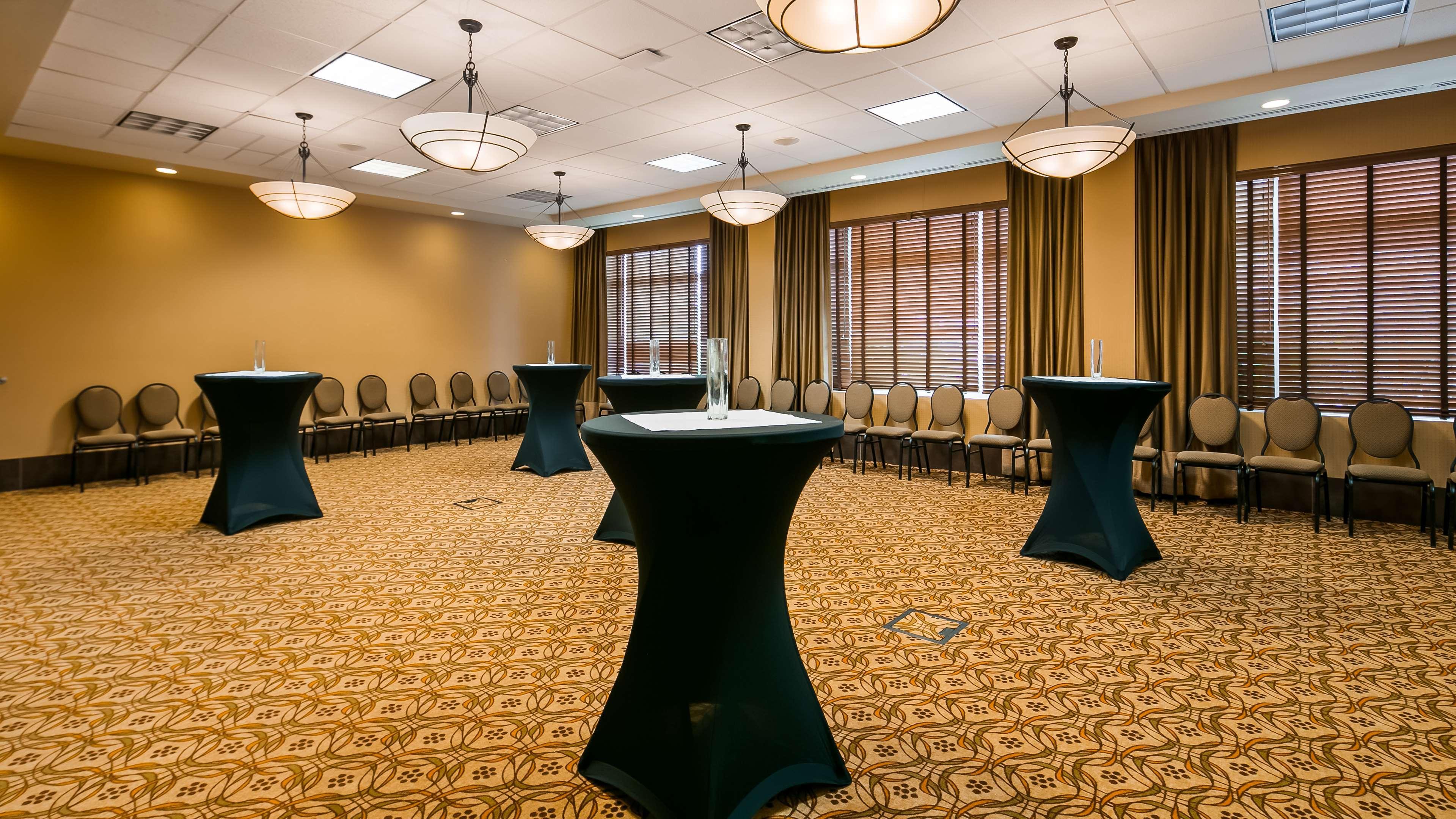 Best Western Sunrise Inn & Suites Stony Plain Exterior photo