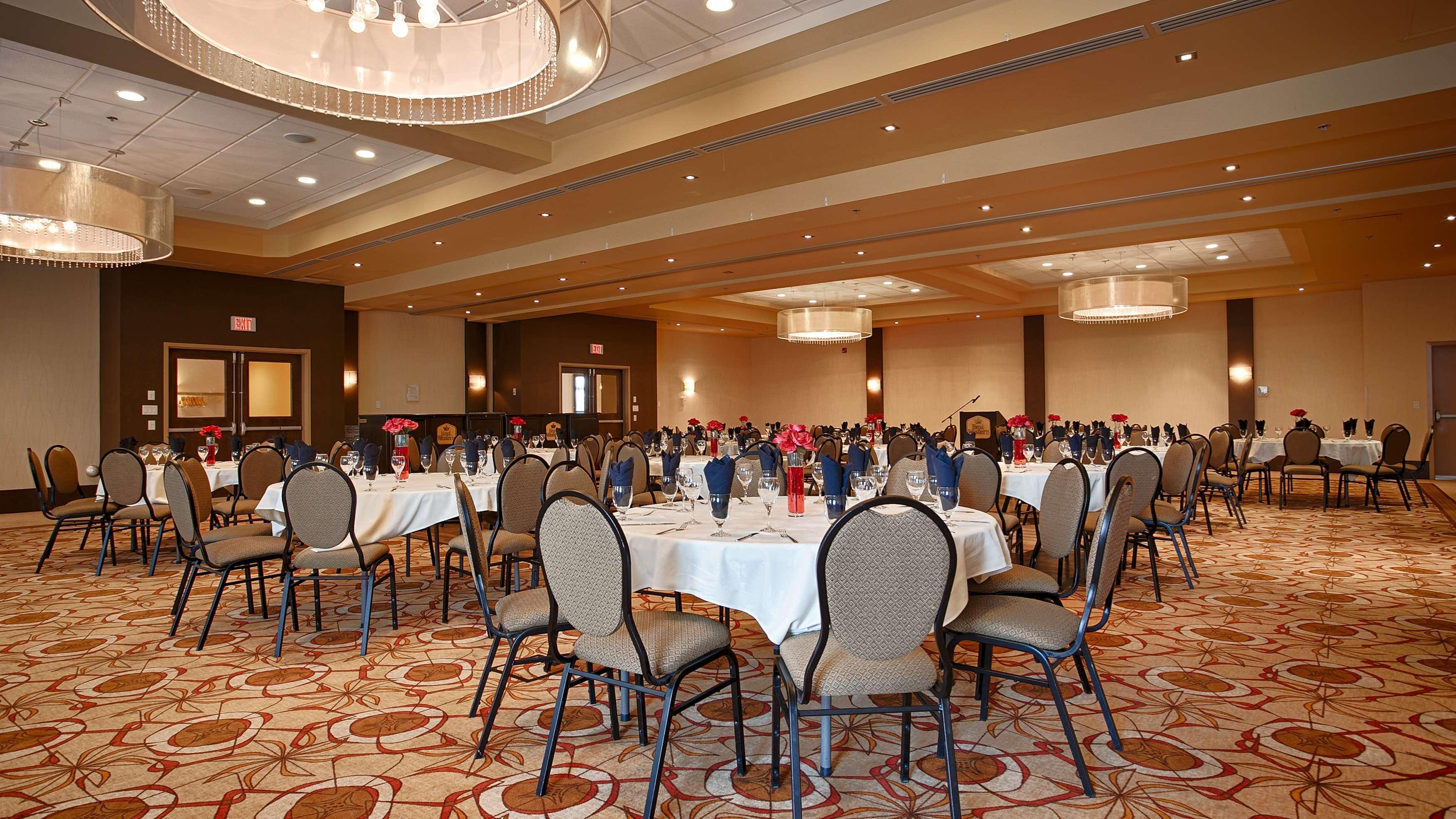 Best Western Sunrise Inn & Suites Stony Plain Exterior photo